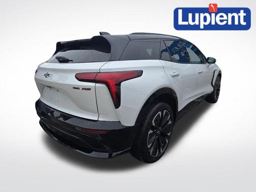 Iridescent Pearl Tricoat 2025 Chevrolet Blazer EV AWD RS