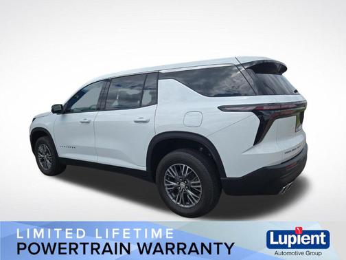 Summit White 2024 Chevrolet Traverse LS