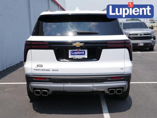 2024 Chevrolet Traverse LT