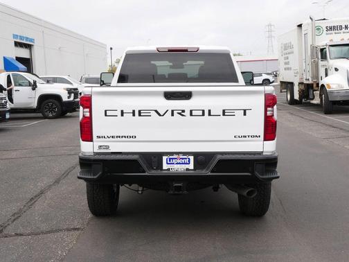 2026 Chevrolet Silverado 2500 Custom