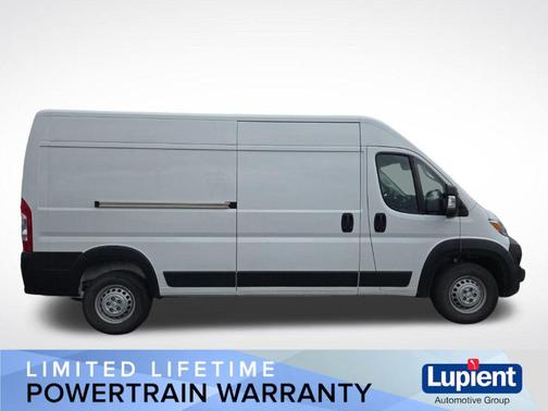 Bright White Clearcoat 2025 RAM ProMaster 2500 Tradesman