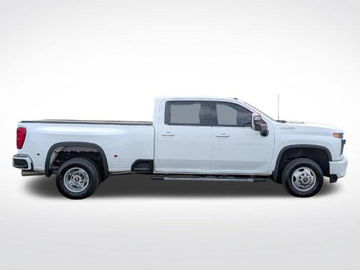 Summit White 2022 Chevrolet Silverado 3500 High Country