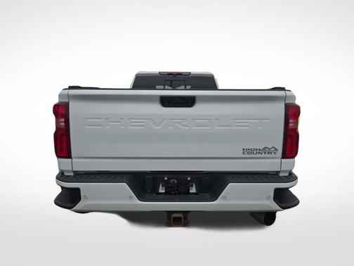Summit White 2022 Chevrolet Silverado 3500 High Country