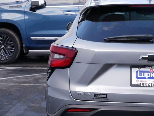 Sterling Gray Metallic 2026 Chevrolet Trax ACTIV