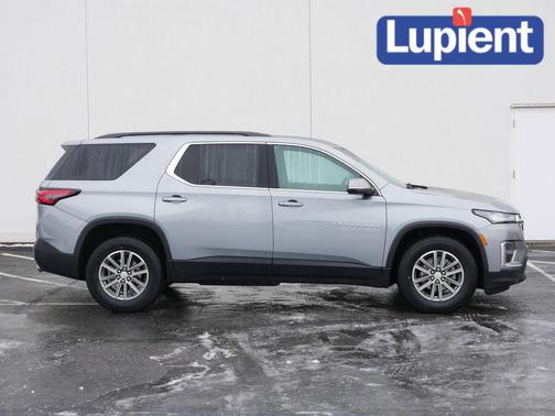 2023 Chevrolet Traverse LT