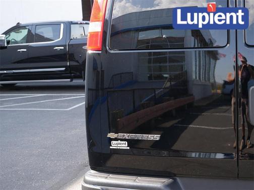 2024 Chevrolet Express 2500 LT