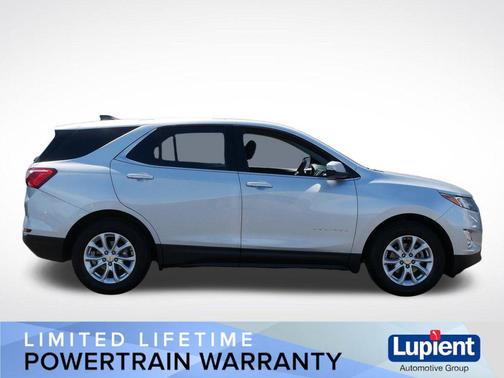 Silver Ice Metallic 2018 Chevrolet Equinox LT