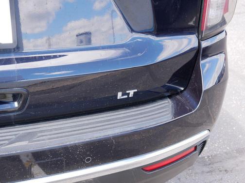Midnight Blue Metallic 2022 Chevrolet Tahoe LT