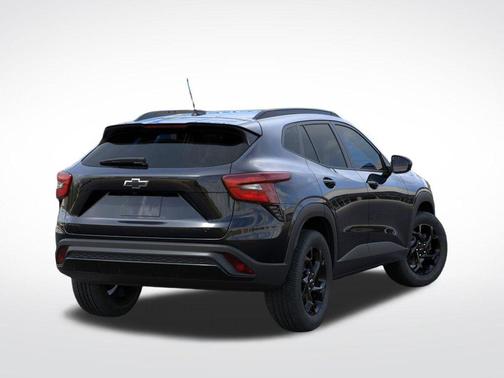 Mosaic Black Metallic 2026 Chevrolet Trax LT