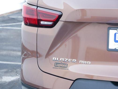 Copper Bronze Metallic 2024 Chevrolet Blazer 2LT