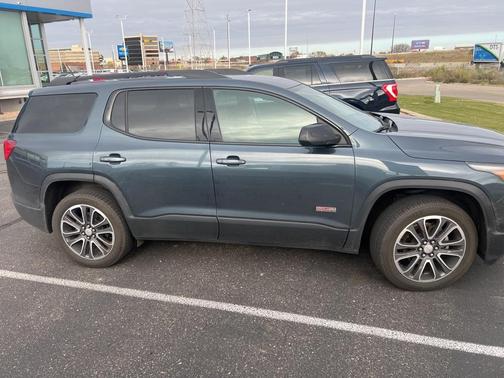2019 GMC Acadia SLT-1
