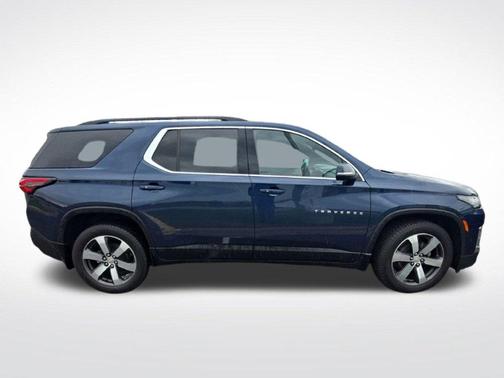 Blue Metallic 2022 Chevrolet Traverse LT Leather