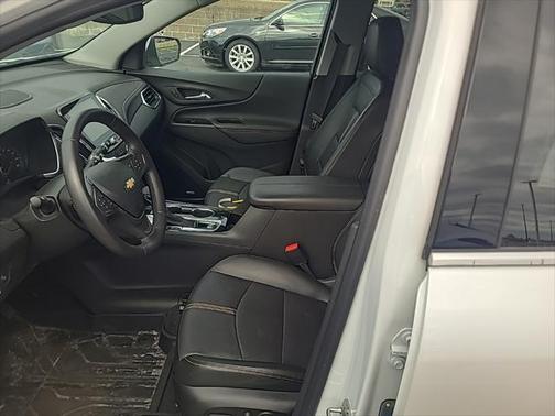 2022 Chevrolet Equinox Premier w/1LZ