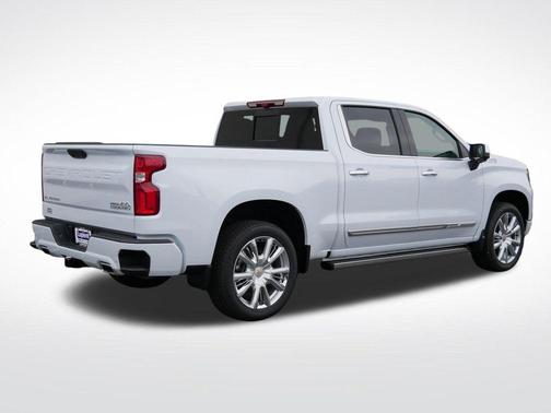 Polar White Tricoat 2026 Chevrolet Silverado 1500 High Country