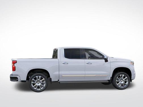 Polar White Tricoat 2026 Chevrolet Silverado 1500 High Country