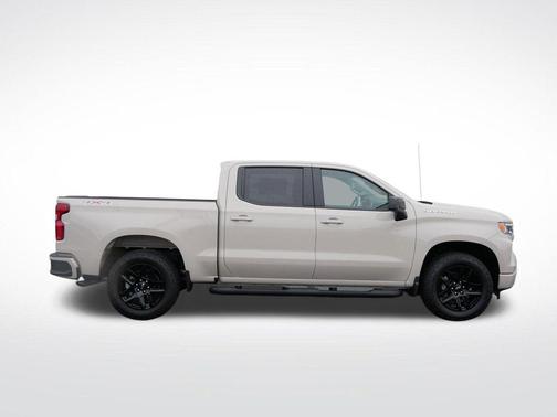 White Sands 2026 Chevrolet Silverado 1500 RST