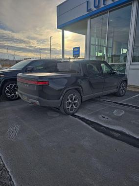 2023 Rivian R1T Adventure