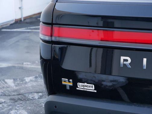 2023 Rivian R1T Adventure