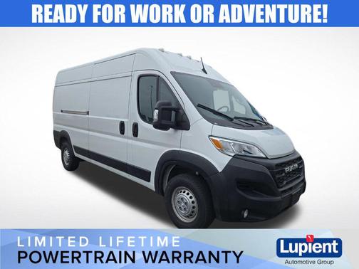 Bright White Clearcoat 2026 RAM ProMaster 2500 Tradesman