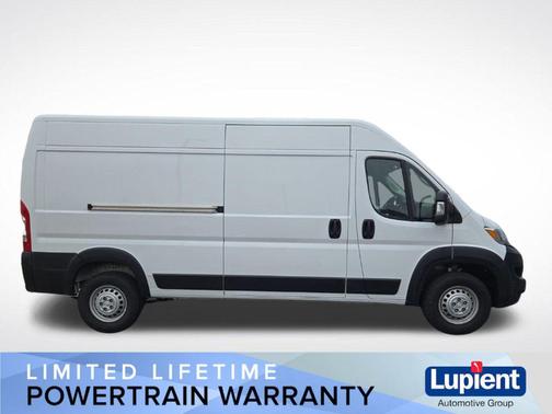 Bright White Clearcoat 2026 RAM ProMaster 2500 Tradesman