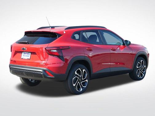 Apex Red 2026 Chevrolet Trax 2RS