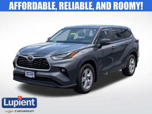 Moon Dust 2024 Toyota Highlander LE I4