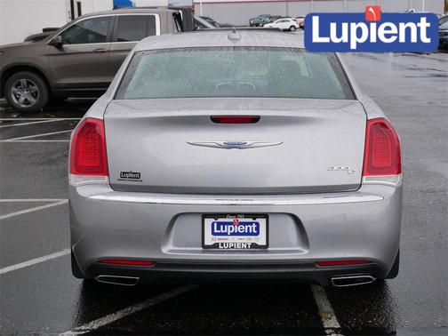 2018 Chrysler 300 Limited