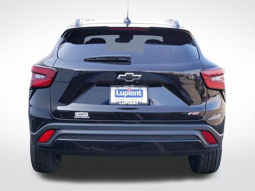 Mosaic Black Metallic 2026 Chevrolet Trax 2RS