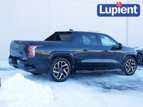 2024 Chevrolet Silverado EV RST