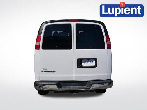 Summit White 2019 Chevrolet Express 3500 LT
