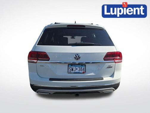 Pure White 2018 Volkswagen Atlas SEL Premium