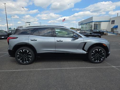 Sterling Gray Metallic 2025 Chevrolet Blazer EV AWD RS