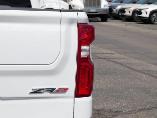 Summit White 2026 Chevrolet Silverado 1500 ZR2