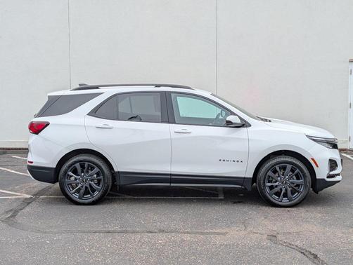 Summit White 2024 Chevrolet Equinox RS