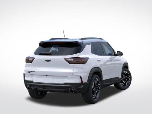 Iridescent Pearl Tricoat 2026 Chevrolet Trailblazer RS