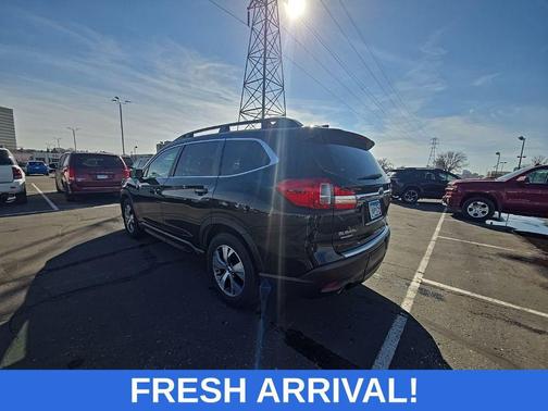 Crystal Black Silica 2020 Subaru Ascent Premium 7-Passenger