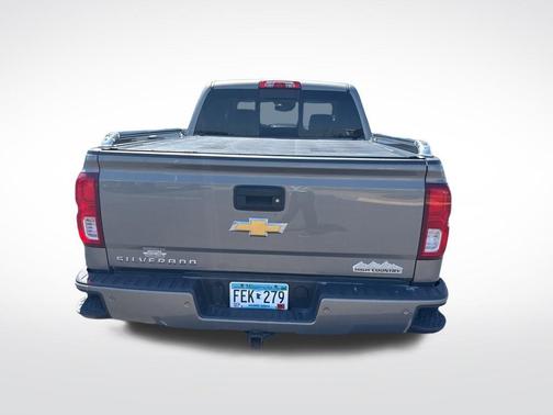 Pepperdust Metallic 2017 Chevrolet Silverado 1500 High Country