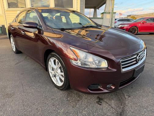 2014 Nissan Maxima SV