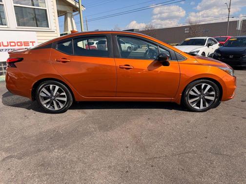 2020 Nissan Versa 1.6 S