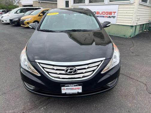 2011 Hyundai SONATA Limited