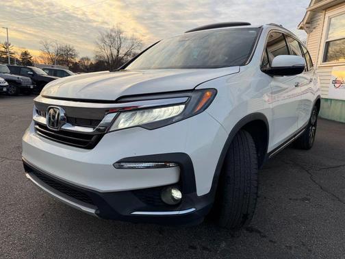 2019 Honda Pilot Touring 8-Passenger