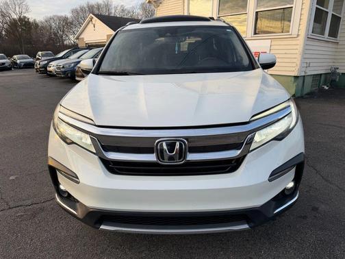 2019 Honda Pilot Touring 8-Passenger