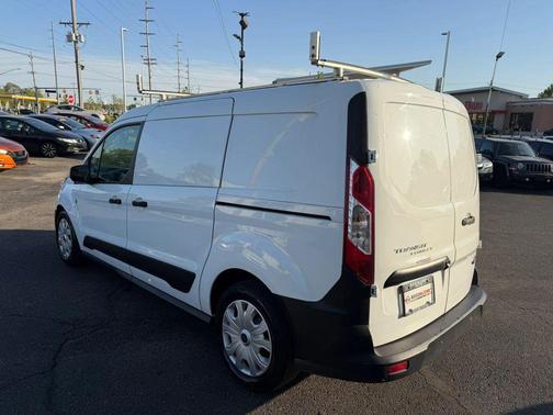 White 2019 Ford Transit Connect XL