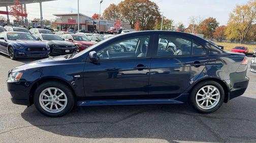 2014 Mitsubishi Lancer SE