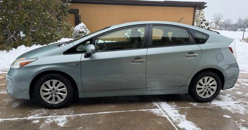 2013 Toyota Prius Plug-in Base