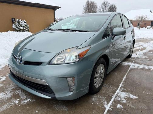 2013 Toyota Prius Plug-in Base