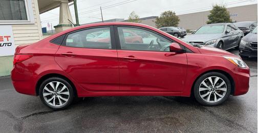 2017 Hyundai Accent Value Edition