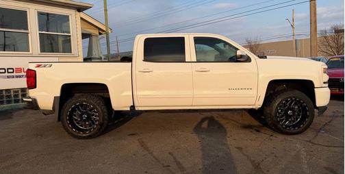 2018 Chevrolet Silverado 1500 2LT