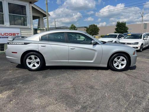 2012 Dodge Charger SE