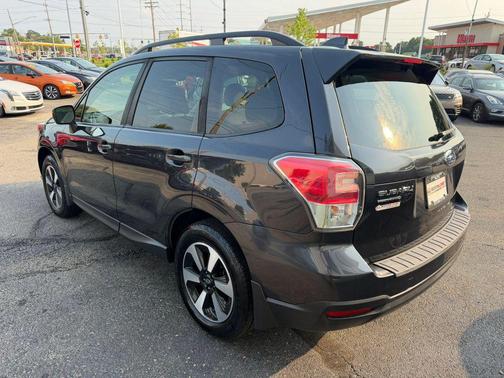 Dark Gray 2018 Subaru Forester 2.5i Premium